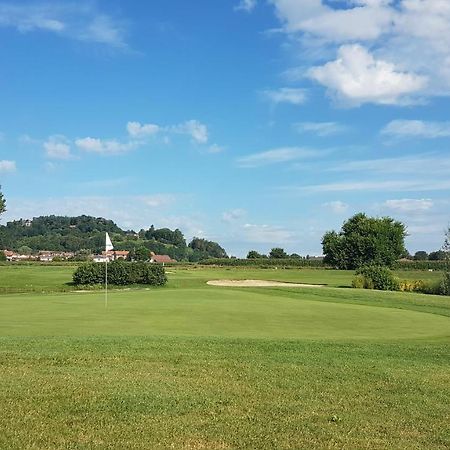 Locanda Ferro Uno, Golf Citta Di آستي المظهر الخارجي الصورة
